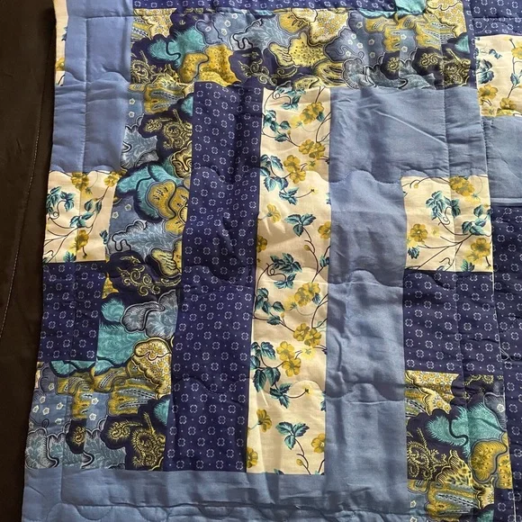 Caledonia Blue Floral Patchwork Pillow Sham 2 Piece Set - Picture 7 of 9